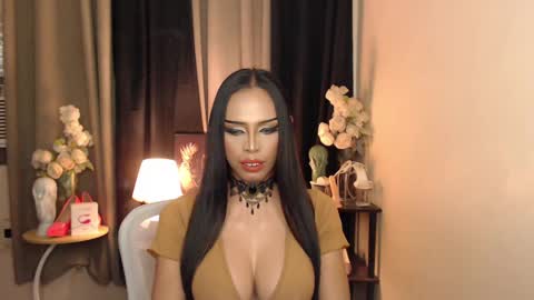 HAPPY BIRTHDAY MISTRESS MADRIANA online show from 20, 2, 2025