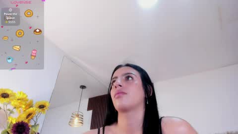 Snapshot of darling_spoiled chatting on 2, 5, 2026 darling online show from 2, 5, 2026