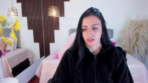 Snapshot of darling_spoiled chatting on 13, 5, 2026 darling online show from 13, 5, 2026