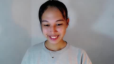 Snapshot of darling_sweetheartxx chatting on 5, 10, 2025 YOUR ATHENA online show from 5, 10, 2025