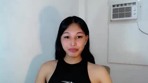 Snapshot of darling_sweetheartxx chatting on 24, 10, 2025 YOUR ATHENA online show from 24, 10, 2025