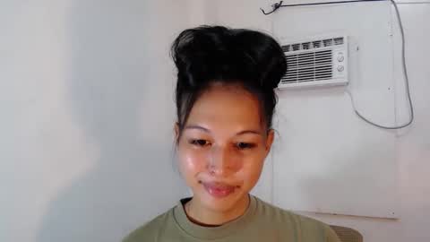 Snapshot of darling_sweetheartxx chatting on 4, 11, 2025 YOUR ATHENA online show from 4, 11, 2025