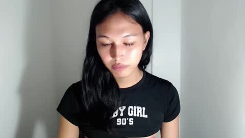 Snapshot of darling_sweetheartxx chatting on 8, 11, 2025 YOUR ATHENA online show from 8, 11, 2025