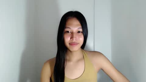 Snapshot of darling_sweetheartxx chatting on 23, 11, 2025 YOUR ATHENA online show from 23, 11, 2025