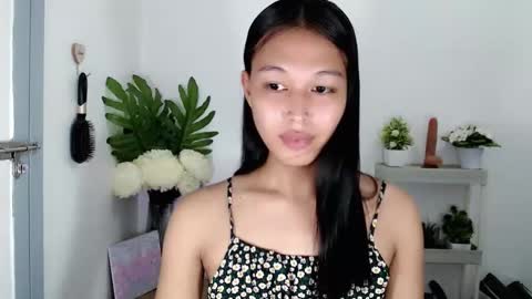 Snapshot of darling_sweetheartxx chatting on 29, 11, 2025 YOUR ATHENA online show from 29, 11, 2025