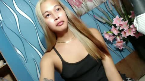 Snapshot of darling_sweetheartxx chatting on 15, 6, 2026 YOUR ATHENA online show from 15, 6, 2026