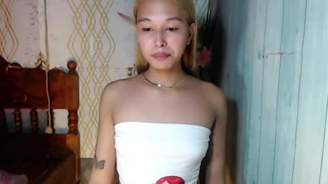 Snapshot of darling_sweetheartxx chatting on 4, 7, 2026 YOUR ATHENA online show from 4, 7, 2026