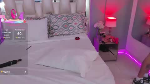 darlyn_tenderhot__ online show from 15, 9, 2025