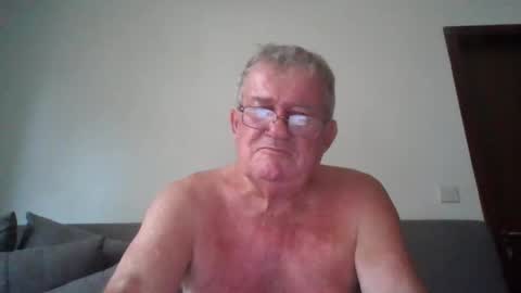 Snapshot of darwincock chatting on 11, 6, 2026 darwincock online show from 11, 6, 2026