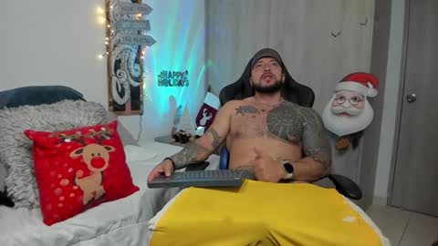 Snapshot of dave_max93 chatting on 15, 12, 2024 DAVE MAX online show from 15, 12, 2024