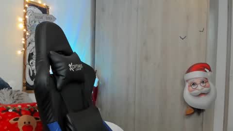 Snapshot of dave_max93 chatting on 22, 12, 2024 DAVE MAX online show from 22, 12, 2024