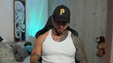 Snapshot of dave_max93 chatting on 4, 1, 2025 DAVE MAX online show from 4, 1, 2025