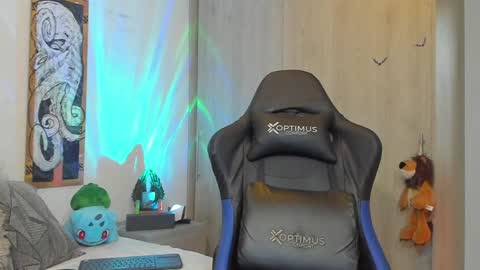 Snapshot of dave_max93 chatting on 14, 1, 2025 DAVE MAX online show from 14, 1, 2025