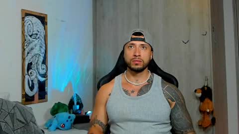 Snapshot of dave_max93 chatting on 20, 1, 2025 DAVE MAX online show from 20, 1, 2025