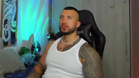 Snapshot of dave_max93 chatting on 10, 3, 2025 DAVE MAX online show from 10, 3, 2025