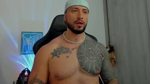 Snapshot of dave_max93 chatting on 3, 10, 2025 DAVE MAX online show from 3, 10, 2025