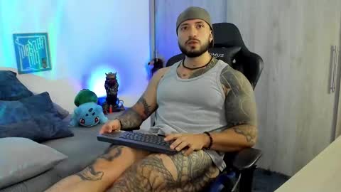 Snapshot of dave_max93 chatting on 26, 11, 2025 DAVE MAX online show from 26, 11, 2025