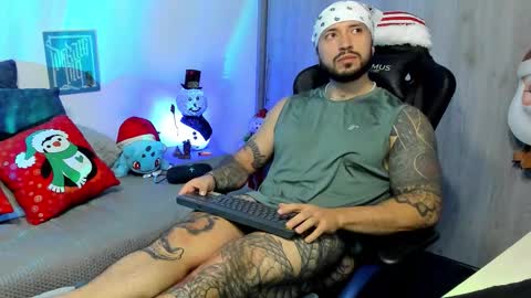 Snapshot of dave_max93 chatting on 2, 12, 2025 DAVE MAX online show from 2, 12, 2025