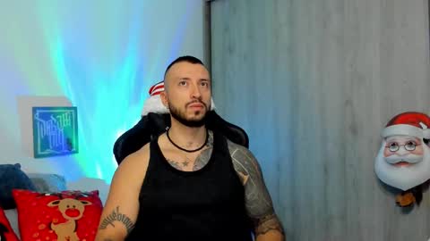 Snapshot of dave_max93 chatting on 4, 12, 2025 DAVE MAX online show from 4, 12, 2025