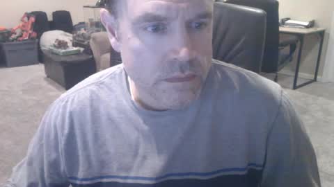 Snapshot of daved14u chatting on 4, 2, 2025 daved14u online show from 4, 2, 2025