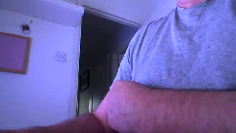 Snapshot of davesu12345 chatting on 10, 2, 2025 davesu12345 online show from 10, 2, 2025