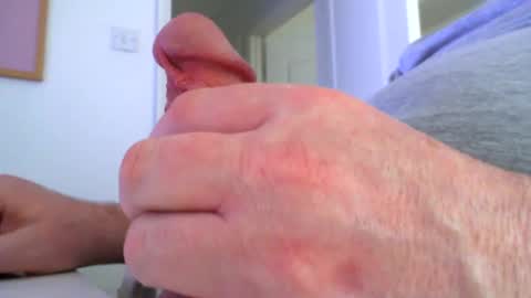 Snapshot of davesu12345 chatting on 24, 2, 2025 davesu12345 online show from 24, 2, 2025