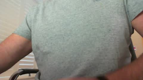 Snapshot of davesu12345 chatting on 22, 10, 2025 davesu12345 online show from 22, 10, 2025