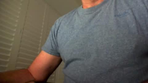 Snapshot of davesu12345 chatting on 17, 12, 2025 davesu12345 online show from 17, 12, 2025