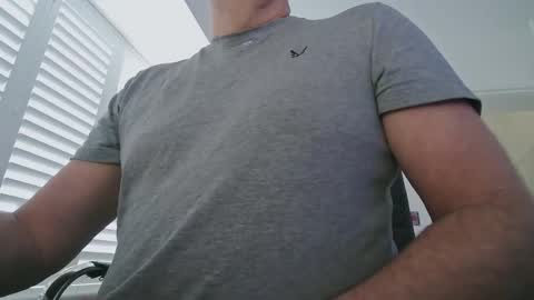 Snapshot of davesu12345 chatting on 11, 3, 2026 davesu12345 online show from 11, 3, 2026