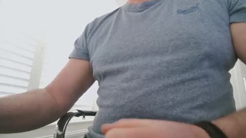 Snapshot of davesu12345 chatting on 16, 3, 2026 davesu12345 online show from 16, 3, 2026