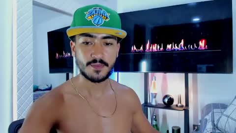 Snapshot of david_johnson372 chatting on 1, 6, 2026 Hey im David that loves to explore and speak their fantasies. Very open talktative and nice. Feel free to chat with me online show from 1, 6, 2026