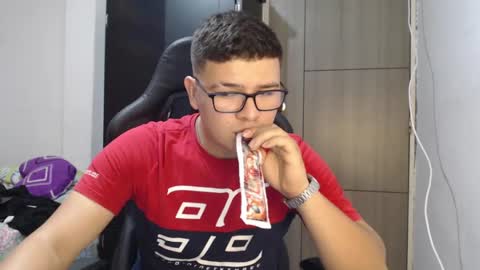 Snapshot of david_smit_ chatting on 2, 3, 2025 david smit online show from 2, 3, 2025