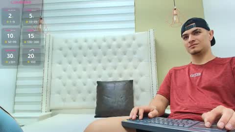 david_victoriaa online show from 10, 2, 2026