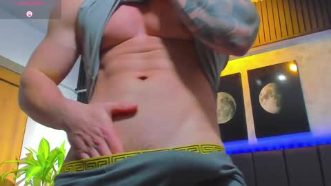 Snapshot of davidd_blake chatting on 1, 3, 2025 David Blakee online show from 1, 3, 2025