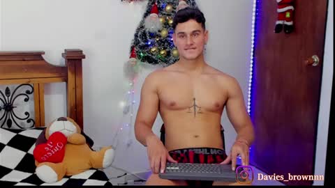 Snapshot of davies_brown chatting on 11, 12, 2024 Davies brown schedule 12pm to 5pm col time online show from 11, 12, 2024