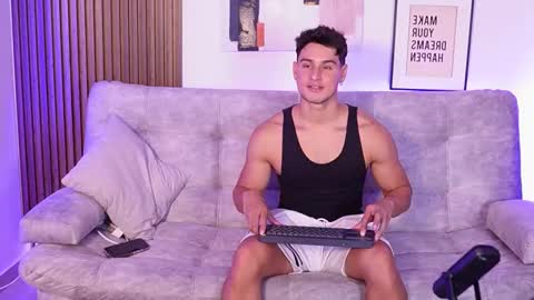 Snapshot of davies_brown chatting on 5, 3, 2025 Davies brown schedule 12pm to 5pm col time online show from 5, 3, 2025