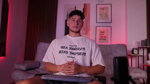 Snapshot of davies_brown chatting on 11, 3, 2025 Davies brown schedule 12pm to 5pm col time online show from 11, 3, 2025