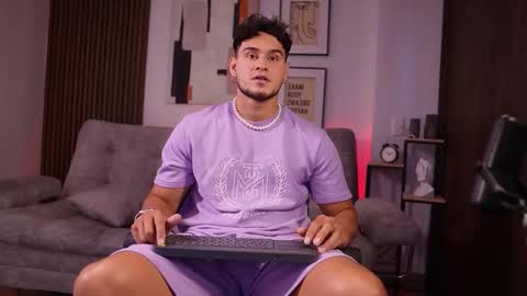 Snapshot of davies_brown chatting on 5, 11, 2025 Davies brown schedule 12pm to 5pm col time online show from 5, 11, 2025