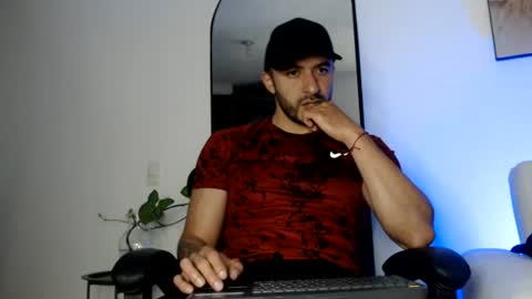 daviid owl online show from 6, 8, 2026