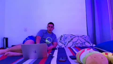 Snapshot of davinson_01 chatting on 15, 1, 2025 Davinson online show from 15, 1, 2025