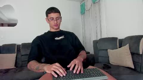 davis  instagram davis alx1 online show from 11, 7, 2026