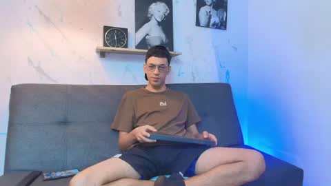 DAVISON  online show from 28, 7, 2026