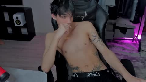 davis online show from 20, 2, 2025