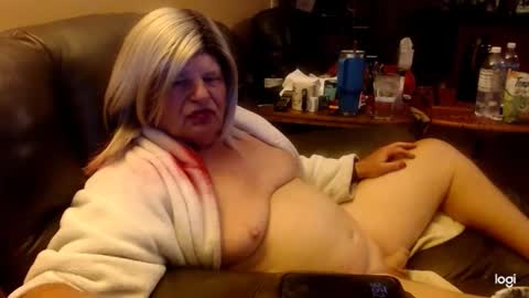 Snapshot of dawndoesall chatting on 12, 5, 2026 dawndoesall online show from 12, 5, 2026