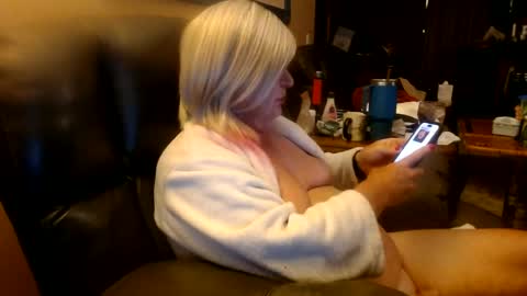dawndoesall online show from 15, 6, 2026