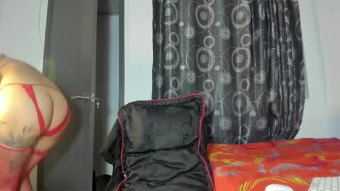 Dayan foxx online show from 15, 2, 2025