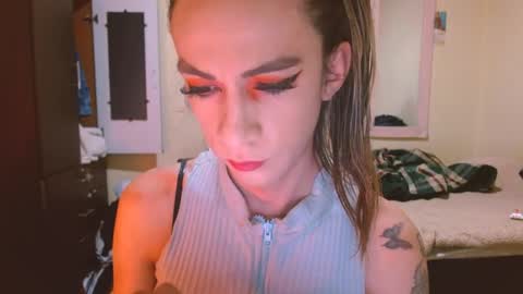 Snapshot of dayanna_01_ chatting on 22, 5, 2026 dayanna_01_ online show from 22, 5, 2026