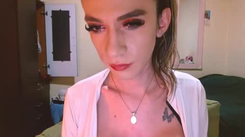 Snapshot of dayanna_01_ chatting on 1, 6, 2026 dayanna_01_ online show from 1, 6, 2026