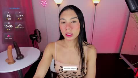 I am Dayanna  tecca online show from 16, 12, 2024