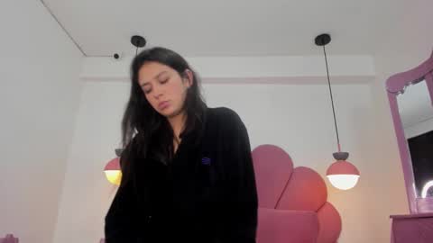 DAYRA ANGELS online show from 10, 1, 2025